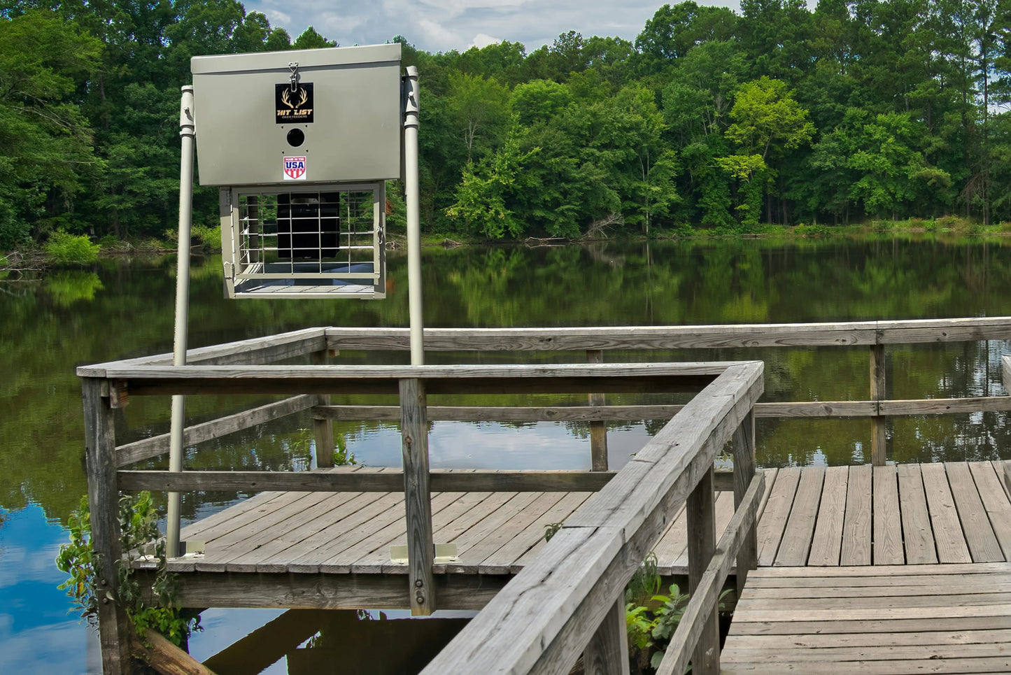Stand & Fill Broadcast Fish Feeder 300lb